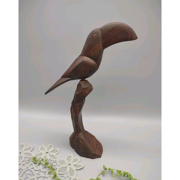 Vintage 12" Toucan Carved Wood Folk Art Sculpture, Two Pieces, MCM Bird Parrot - Picture 1 of 16